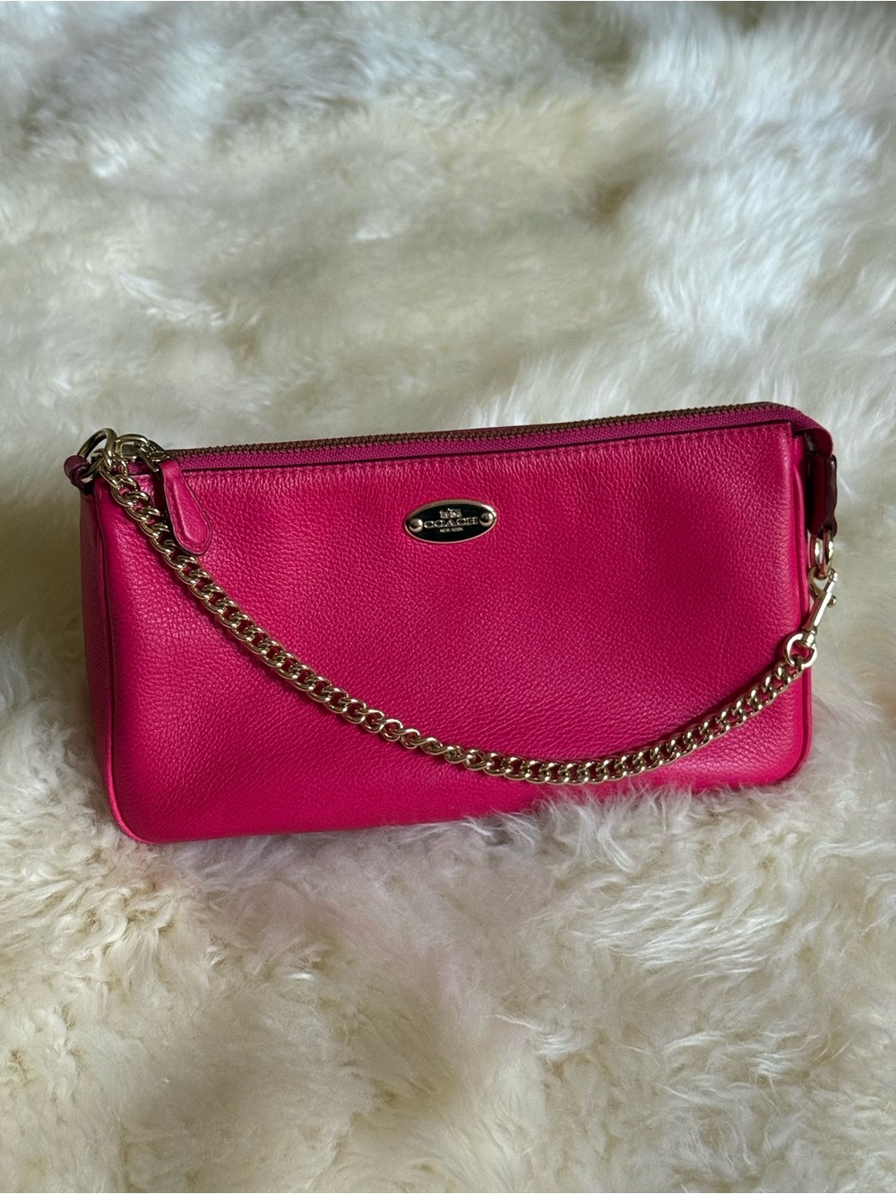 Coach Nolita 19 / Large Wristlet – Hot Pink 💗